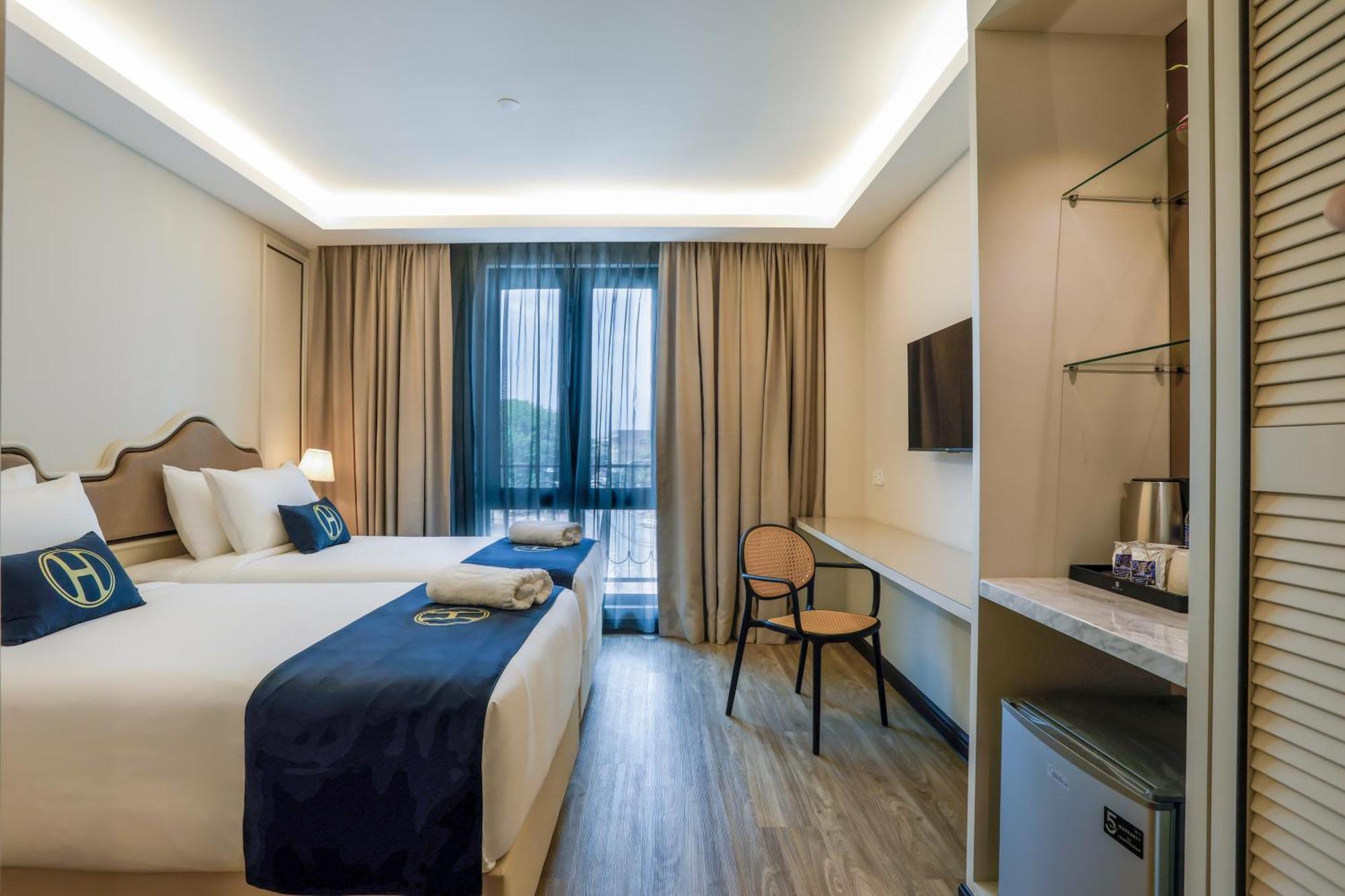 The Host Hotel Ipoh Exterior photo