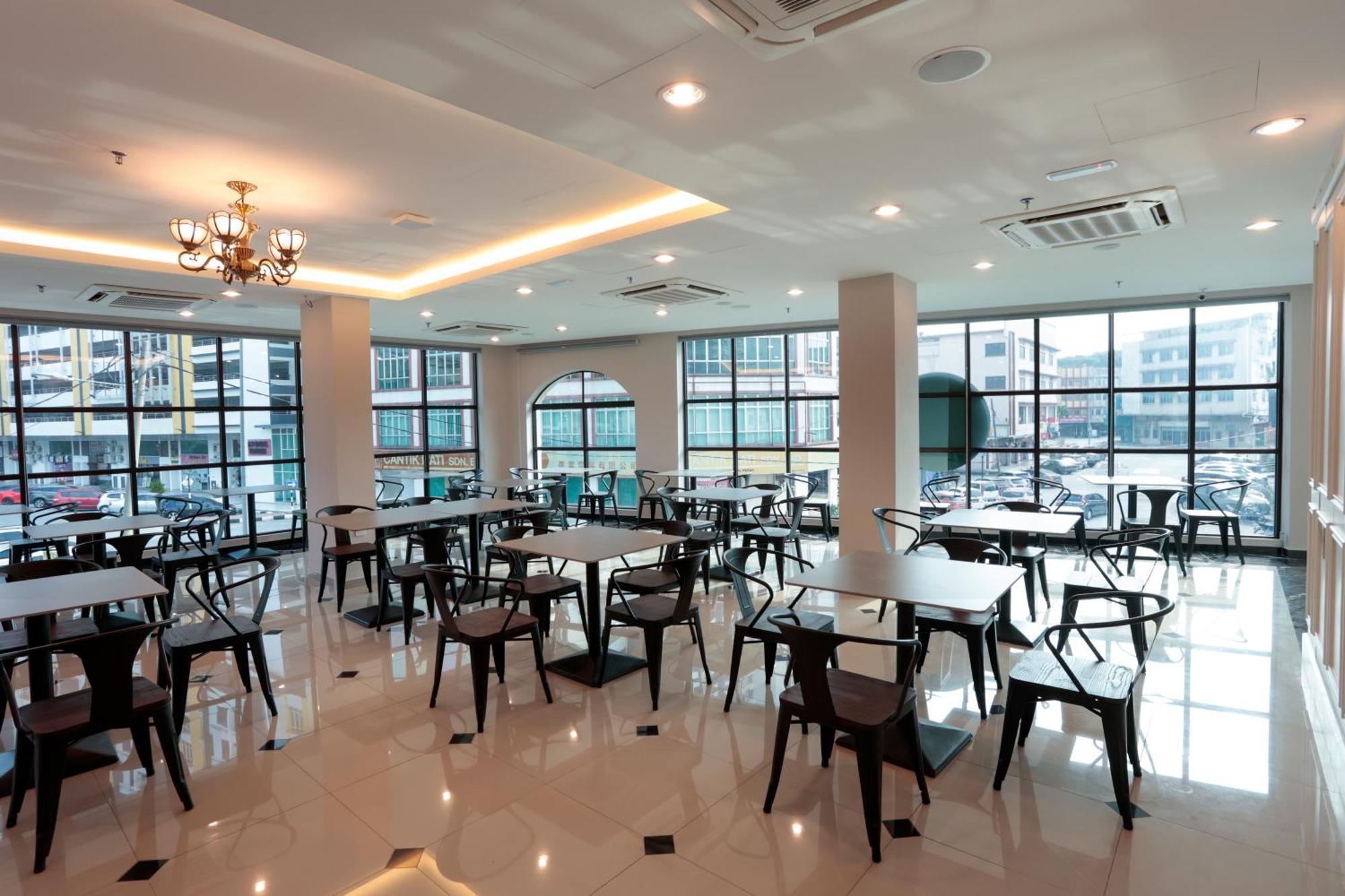 The Host Hotel Ipoh Exterior photo